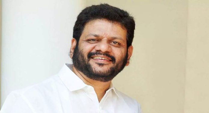 പ്രതിപക്ഷ നേതാവ് വി.ഡി സതീശന്റെ വിമർശനത്തിന് മറുപടിയുമായി വി.കെ ശ്രീകണ്ഠൻ എംപി പ്രതിപക്ഷ നേതാവ് വി.ഡി സതീശന്റെ വിമർശനത്തിന് മറുപടിയുമായി വി.കെ ശ്രീകണ്ഠൻ എംപി