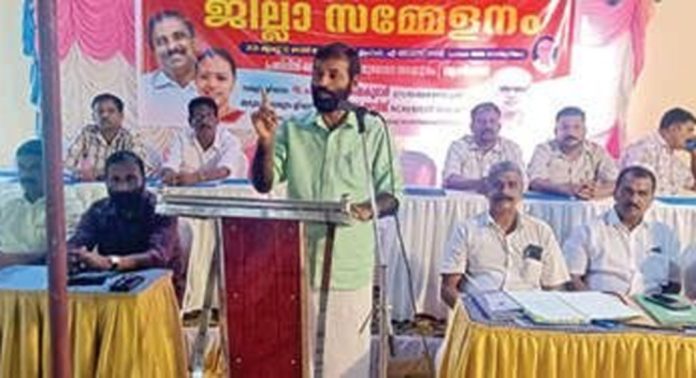 കേന്ദ്രസർക്കാർ പാസാക്കിയ പുതിയ കടൽഖനന നിയമം പിൻവലിക്കണം ; മത്സ്യത്തൊഴിലാളി യൂണിയൻ (സിഐടിയു) പത്തനംതിട്ട ജില്ലാ സമ്മേളനം കേന്ദ്രസർക്കാർ പാസാക്കിയ പുതിയ കടൽഖനന നിയമം പിൻവലിക്കണം ; മത്സ്യത്തൊഴിലാളി യൂണിയൻ (സിഐടിയു) പത്തനംതിട്ട ജില്ലാ സമ്മേളനം