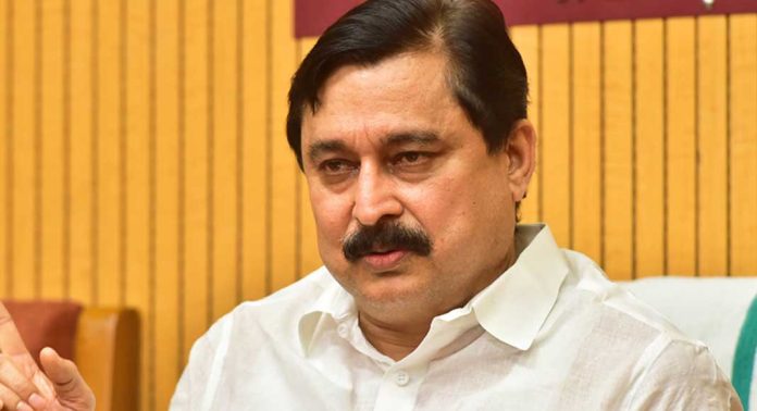 ലിയോണല് മെസി കേരളത്തില് എത്തുന്നത് ആരാധകര്ക്കുള്ള ഓണസമ്മാനമെന്ന് മന്ത്രി വി അബ്ദുറഹിമാൻ ലിയോണല് മെസി കേരളത്തില് എത്തുന്നത് ആരാധകര്ക്കുള്ള ഓണസമ്മാനമെന്ന് മന്ത്രി വി അബ്ദുറഹിമാൻ