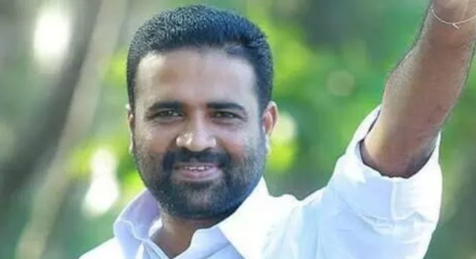 അടൂർ ഗോപാലകൃഷ്ണൻ പ്രസ്താവന തിരുത്തണം : സി. ആർ. മഹേഷ് എംഎൽഎ അടൂർ ഗോപാലകൃഷ്ണൻ പ്രസ്താവന തിരുത്തണം : സി. ആർ. മഹേഷ് എംഎൽഎ