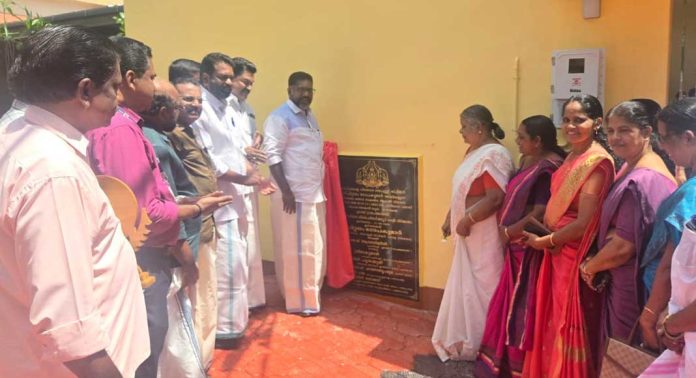 ചൂരക്കോട് സര്ക്കാര് ആയൂര്വേദ ആശുപത്രിക്ക് പുതിയ കെട്ടിടം ചൂരക്കോട് സര്ക്കാര് ആയൂര്വേദ ആശുപത്രിക്ക് പുതിയ കെട്ടിടം
