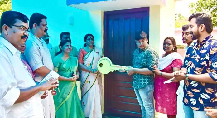 ഇലന്തൂര് ബ്ലോക്ക് പഞ്ചായത്തിന്റെ ആഭിമുഖ്യത്തില് പഠനമുറിയുടെ ഉദ്ഘാടനം നടത്തി ഇലന്തൂര് ബ്ലോക്ക് പഞ്ചായത്തിന്റെ ആഭിമുഖ്യത്തില് പഠനമുറിയുടെ ഉദ്ഘാടനം നടത്തി