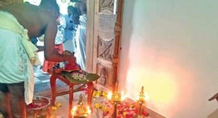നൂറനാട് പടനിലം പരബ്രഹ്മക്ഷേത്രത്തിലെ പറയിടീൽ തുടങ്ങി നൂറനാട് പടനിലം പരബ്രഹ്മക്ഷേത്രത്തിലെ പറയിടീൽ തുടങ്ങി