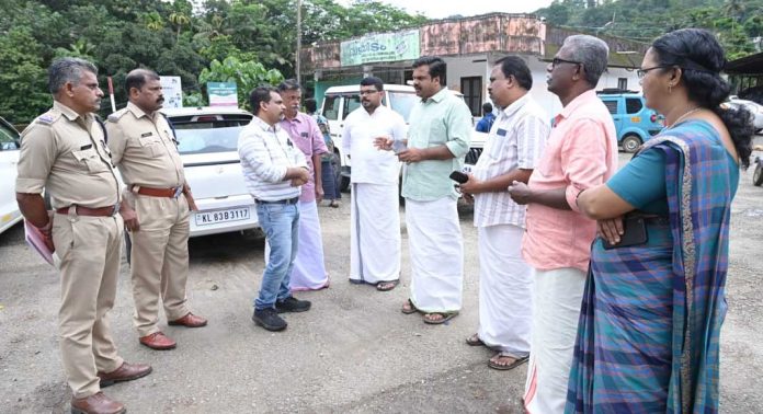 കോന്നി കരിയാട്ടം : സെപ്റ്റംബർ 2 ന് സീതത്തോട്ടിൽ കയാക്കിംങ് മത്സരം നടക്കും കോന്നി കരിയാട്ടം : സെപ്റ്റംബർ 2 ന് സീതത്തോട്ടിൽ കയാക്കിംങ് മത്സരം നടക്കും