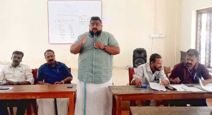 ഇടമുറി ഗവ. ഹയര്സെക്കണ്ടറി സ്കൂളില് പിടിഎ പൊതുയോഗം നടന്നു ഇടമുറി ഗവ. ഹയര്സെക്കണ്ടറി സ്കൂളില് പിടിഎ പൊതുയോഗം നടന്നു