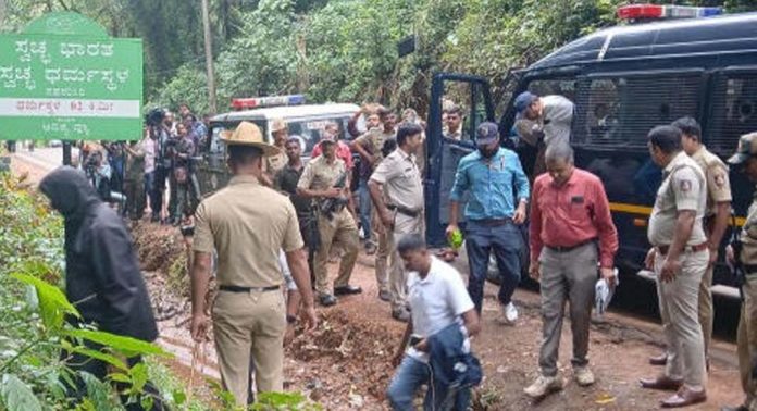 ധർമസ്ഥല കേസിൽ പരാതി പിൻവലിക്കാൻ തയ്യാറെന്ന് സുജാത ഭട്ട് ധർമസ്ഥല കേസിൽ പരാതി പിൻവലിക്കാൻ തയ്യാറെന്ന് സുജാത ഭട്ട്