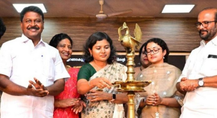 എറണാകുളം ജില്ലാ നൃത്തോത്സവം : ചിലങ്ക 2025 ഉദ്ഘാടനം ചെയ്തു എറണാകുളം ജില്ലാ നൃത്തോത്സവം : ചിലങ്ക 2025 ഉദ്ഘാടനം ചെയ്തു