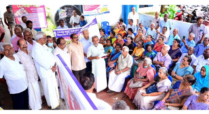 കെ. എസ്. എസ്. പി. യു. മല്ലപ്പള്ളി ബ്ലോക്ക് കമ്മിറ്റിയുടെ നേതൃത്വത്തിൽ മാർച്ചും ധർണയും നടത്തി കെ. എസ്. എസ്. പി. യു. മല്ലപ്പള്ളി ബ്ലോക്ക് കമ്മിറ്റിയുടെ നേതൃത്വത്തിൽ മാർച്ചും ധർണയും നടത്തി
