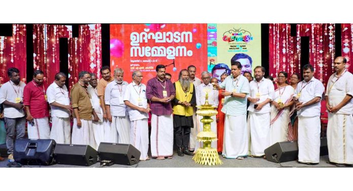 കോന്നി കരിയാട്ടം സ്പീക്കർ ഉദ്ഘാടനം ചെയ്തു കോന്നി കരിയാട്ടം സ്പീക്കർ ഉദ്ഘാടനം ചെയ്തു