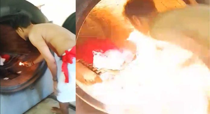 റാന്നിയിൽ ശവസംസ്കാരത്തിന് എത്തിയ ബന്ധുക്കൾക്ക് തീപ്പൊള്ളലേറ്റു റാന്നിയിൽ ശവസംസ്കാരത്തിന് എത്തിയ ബന്ധുക്കൾക്ക് തീപ്പൊള്ളലേറ്റു