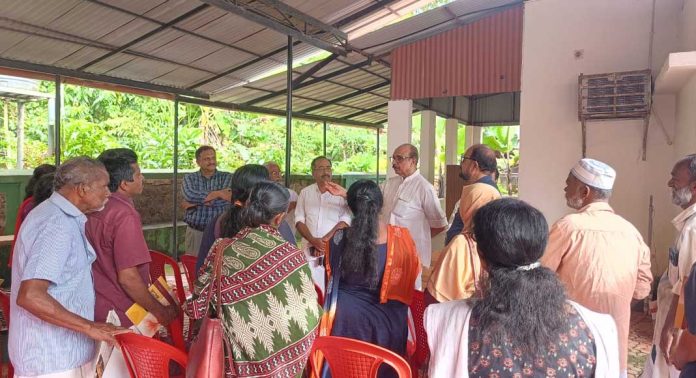 നിർധന വ്യാപാരികൾക്ക് പ്രതിമാസം രണ്ടായിരം രൂപ പെൻഷൻ നിർധന വ്യാപാരികൾക്ക് പ്രതിമാസം രണ്ടായിരം രൂപ പെൻഷൻ