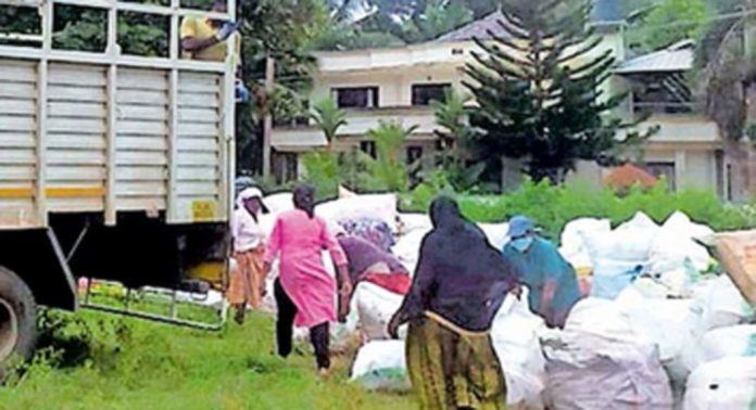 കടപ്ര പഞ്ചായത്ത് ക്ലീൻ കേരളയ്ക്ക് മൂന്നര ടൺ പ്ലാസ്റ്റിക് കൈമാറി കടപ്ര പഞ്ചായത്ത് ക്ലീൻ കേരളയ്ക്ക് മൂന്നര ടൺ പ്ലാസ്റ്റിക് കൈമാറി