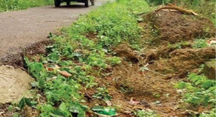കവിയൂർ- കുന്നന്താനം പാതയുടെ പുനരുദ്ധാരണത്തിന് 12 കോടി കവിയൂർ- കുന്നന്താനം പാതയുടെ പുനരുദ്ധാരണത്തിന് 12 കോടി