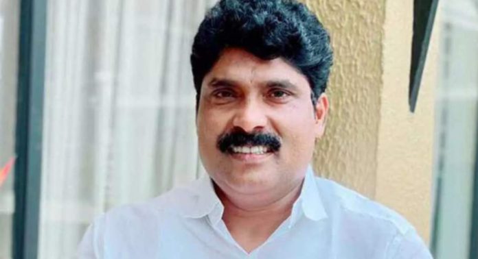 കന്യാസ്ത്രീകളുടെ മോചനത്തിൽ കെ സി വേണുഗോപാലിന് നന്ദി പറഞ്ഞ് കൽപ്പറ്റ എംഎൽഎ ടി സിദ്ദിഖ് കന്യാസ്ത്രീകളുടെ മോചനത്തിൽ കെ സി വേണുഗോപാലിന് നന്ദി പറഞ്ഞ് കൽപ്പറ്റ എംഎൽഎ ടി സിദ്ദിഖ്