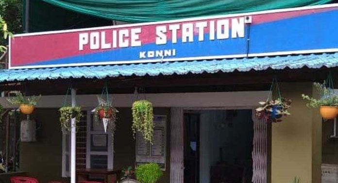 സുഹൃത്തിനെ വെട്ടിയ കേസിൽ ഒളിവിൽ കഴിഞ്ഞ പ്രതി പിടിയിൽ സുഹൃത്തിനെ വെട്ടിയ കേസിൽ ഒളിവിൽ കഴിഞ്ഞ പ്രതി പിടിയിൽ