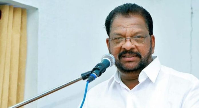 തൃശ്ശൂര് ഡിസിസി ജനറല് സെക്രട്ടറി അഷ്റഫിനെതിരെ തട്ടിപ്പ് കേസ് തൃശ്ശൂര് ഡിസിസി ജനറല് സെക്രട്ടറി അഷ്റഫിനെതിരെ തട്ടിപ്പ് കേസ്
