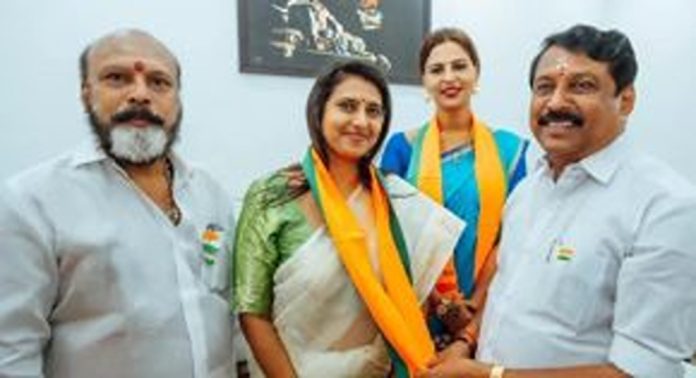നടി കസ്തൂരി ബിജെപിയിൽ ചേർന്നു നടി കസ്തൂരി ബിജെപിയിൽ ചേർന്നു