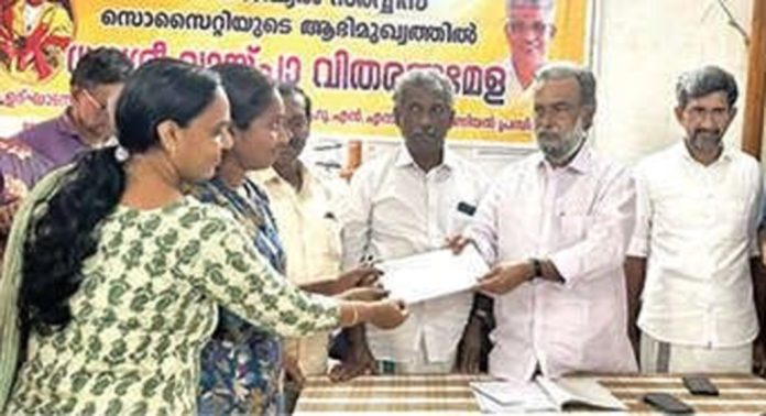 എൻഎസ്എസ് പന്തളം താലൂക്ക് യൂണിയൻ 1.49 കോടി രൂപ വിതരണം ചെയ്തു എൻഎസ്എസ് പന്തളം താലൂക്ക് യൂണിയൻ 1.49 കോടി രൂപ വിതരണം ചെയ്തു
