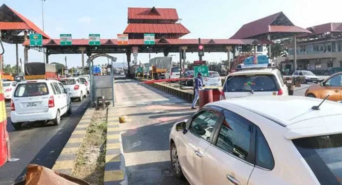 പാലിയേക്കര ടോള് പിരിവില് തിങ്കളാഴ്ചയോടെ തീരുമാനമെടുക്കാമെന്ന് ഹൈക്കോടതി പാലിയേക്കര ടോള് പിരിവില് തിങ്കളാഴ്ചയോടെ തീരുമാനമെടുക്കാമെന്ന് ഹൈക്കോടതി