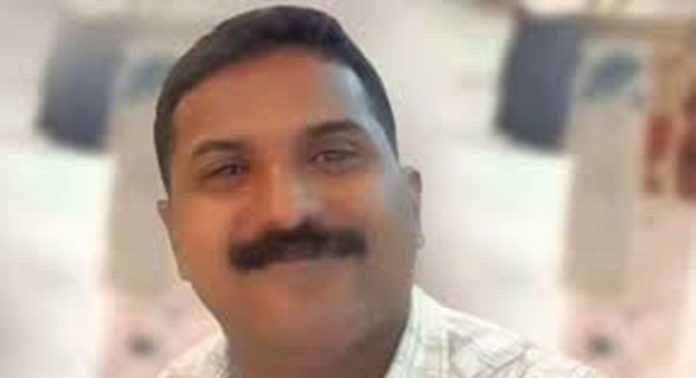 പത്തനംതിട്ടയിൽ അധ്യാപികയുടെ ഭർത്താവ് ജീവനൊടുക്കിയ സംഭവം : വിദ്യാഭ്യാസ വകുപ്പ് ഉദ്യോഗസ്ഥർക്കെതിരെ ഗുരുതര ആരോപണവുമായി സ്കൂൾ മാനേജർ പത്തനംതിട്ടയിൽ അധ്യാപികയുടെ ഭർത്താവ് ജീവനൊടുക്കിയ സംഭവം : വിദ്യാഭ്യാസ വകുപ്പ് ഉദ്യോഗസ്ഥർക്കെതിരെ ഗുരുതര ആരോപണവുമായി സ്കൂൾ മാനേജർ