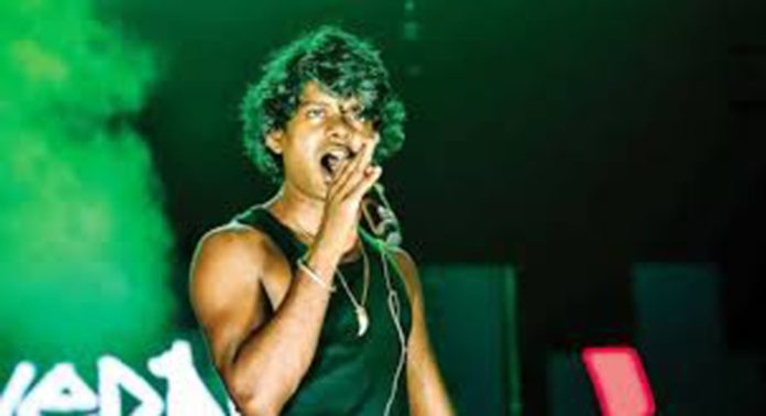 റാപ്പര് വേടനെതിരായ ബലാത്സംഗ കേസ് ; മൊബൈല് ഫോണ് കസ്റ്റഡിയിലെടുത്തു റാപ്പര് വേടനെതിരായ ബലാത്സംഗ കേസ് ; മൊബൈല് ഫോണ് കസ്റ്റഡിയിലെടുത്തു