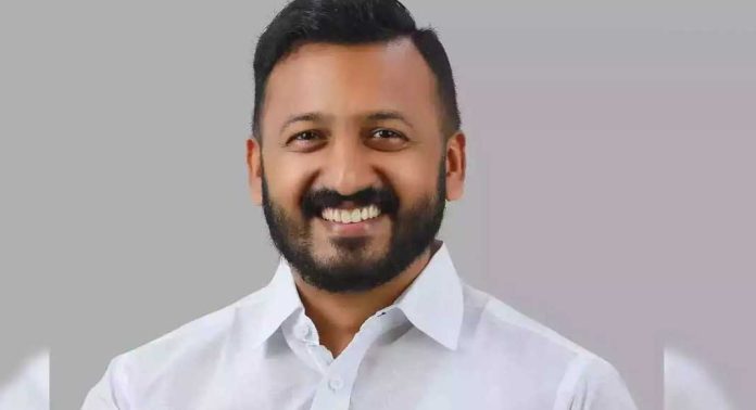 ലൈംഗിക ആരോപണം നേരിടുന്ന രാഹുൽ മാങ്കൂട്ടത്തിനെ കോണ്ഗ്രസില് നിന്ന് സസ്പെന്ഡ് ചെയ്തു ലൈംഗിക ആരോപണം നേരിടുന്ന രാഹുൽ മാങ്കൂട്ടത്തിനെ കോണ്ഗ്രസില് നിന്ന് സസ്പെന്ഡ് ചെയ്തു