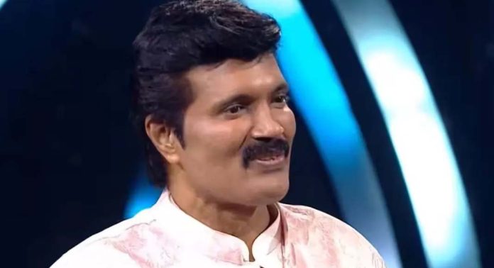 മുഖ്യമന്ത്രിയെ അങ്കിളെന്നും പ്രധാനമന്ത്രിയെ മിസ്റ്ററെന്നും വിളിക്കാൻ മാത്രം വിവരമില്ലേ വിജയ്ക്ക് : രഞ്ജിത്ത് മുഖ്യമന്ത്രിയെ അങ്കിളെന്നും പ്രധാനമന്ത്രിയെ മിസ്റ്ററെന്നും വിളിക്കാൻ മാത്രം വിവരമില്ലേ വിജയ്ക്ക് : രഞ്ജിത്ത്