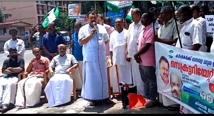 രാസവളങ്ങൾ അടിയന്തിരമായി കർഷകന് ലഭ്യമാക്കണം : കെ.മുരളീധരൻ രാസവളങ്ങൾ അടിയന്തിരമായി കർഷകന് ലഭ്യമാക്കണം : കെ.മുരളീധരൻ