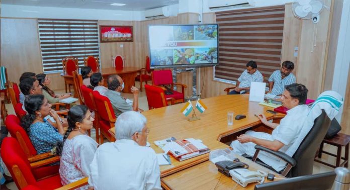 റോഡ് നിർമ്മാണത്തിന് റീക്ലെയ്മ്ഡ് അസാള്ട്ട് പേവ്മെന്റ് (RAP) സാങ്കേതികവിദ്യയും പരീക്ഷിക്കും : മന്ത്രി പി എ മുഹമ്മദ് റിയാസ് റോഡ് നിർമ്മാണത്തിന് റീക്ലെയ്മ്ഡ് അസാള്ട്ട് പേവ്മെന്റ് (RAP) സാങ്കേതികവിദ്യയും പരീക്ഷിക്കും : മന്ത്രി പി എ മുഹമ്മദ് റിയാസ്