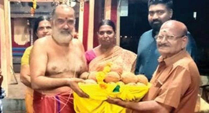 തിരുവല്ല യമ്മർകുളങ്ങര മഹാഗണപതിക്ഷേത്രത്തിൽ നാളികേര സമർപ്പണം നടന്നു തിരുവല്ല യമ്മർകുളങ്ങര മഹാഗണപതിക്ഷേത്രത്തിൽ നാളികേര സമർപ്പണം നടന്നു