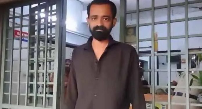 വാക്കുതര്ക്കം ; അനുജനെ വെട്ടിപ്പരിക്കേല്പ്പിച്ച കേസില് ജ്യേഷ്ഠനെ തിരുവല്ല പോലീസ് അറസ്റ്റ് ചെയ്തു വാക്കുതര്ക്കം ; അനുജനെ വെട്ടിപ്പരിക്കേല്പ്പിച്ച കേസില് ജ്യേഷ്ഠനെ തിരുവല്ല പോലീസ് അറസ്റ്റ് ചെയ്തു