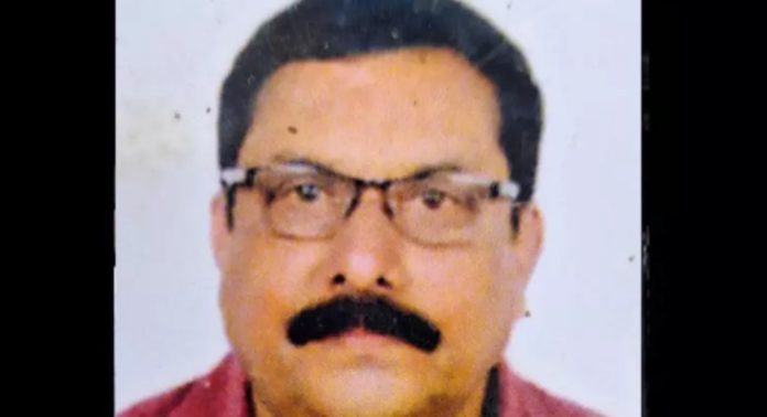തിരുവല്ലയിലെ പൊടിയാടിയിൽ റിട്ട. ബാങ്ക് ജീവനക്കാരനെ പൊള്ളലേറ്റ് മരിച്ച നിലയിൽ കണ്ടെത്തി തിരുവല്ലയിലെ പൊടിയാടിയിൽ റിട്ട. ബാങ്ക് ജീവനക്കാരനെ പൊള്ളലേറ്റ് മരിച്ച നിലയിൽ കണ്ടെത്തി