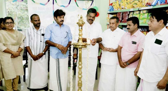 സപ്ലൈക്കോ ഓണം താലൂക്ക് ഓണം ഫെസ്റ്റ് 2025 അഡ്വ. കെ യു ജനീഷ് കുമാർ എം എൽ എ ഉത്ഘാടനം ചെയ്തു സപ്ലൈക്കോ ഓണം താലൂക്ക് ഓണം ഫെസ്റ്റ് 2025 അഡ്വ. കെ യു ജനീഷ് കുമാർ എം എൽ എ ഉത്ഘാടനം ചെയ്തു