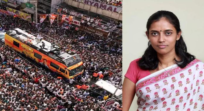 വിജയ്യുടെ റാലിക്കിടെയുണ്ടായ അപകടത്തിൽ പ്രതികരണവുമായി കരൂർ എംപി ജ്യോതിമണി വിജയ്യുടെ റാലിക്കിടെയുണ്ടായ അപകടത്തിൽ പ്രതികരണവുമായി കരൂർ എംപി ജ്യോതിമണി