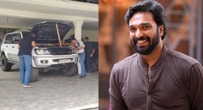 ഓപ്പറേഷന് നുംഖൂറിന്റെ ഭാഗമായി തന്റെ ഒരു വണ്ടി മാത്രമാണ് പിടിച്ചെടുത്തതെന്ന് നടന് അമിത് ചക്കാലക്കല് ഓപ്പറേഷന് നുംഖൂറിന്റെ ഭാഗമായി തന്റെ ഒരു വണ്ടി മാത്രമാണ് പിടിച്ചെടുത്തതെന്ന് നടന് അമിത് ചക്കാലക്കല്