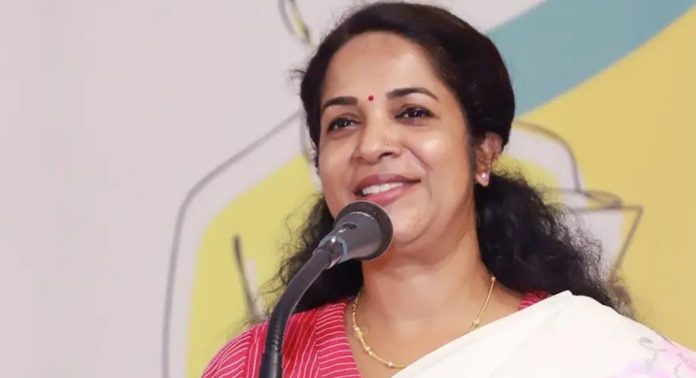 കെ ജെ ഷൈന് ടീച്ചര്ക്കെതിരെ അപവാദപ്രചരണം നടത്തിയ കേസില് സി കെ ഗോപാലകൃഷ്ണന്റെ വീട്ടില് പോലീസ് പരിശോധന കെ ജെ ഷൈന് ടീച്ചര്ക്കെതിരെ അപവാദപ്രചരണം നടത്തിയ കേസില് സി കെ ഗോപാലകൃഷ്ണന്റെ വീട്ടില് പോലീസ് പരിശോധന