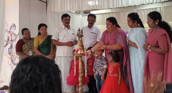 കോന്നി ഗ്രാമപഞ്ചായത്തിലെ അങ്കണവാടി കുട്ടികളുടെ കലോത്സവം നടന്നു കോന്നി ഗ്രാമപഞ്ചായത്തിലെ അങ്കണവാടി കുട്ടികളുടെ കലോത്സവം നടന്നു