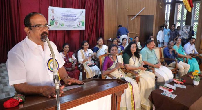 പത്താമത് ആയുര്വേദ ദിനാചരണത്തിന്റെ ജില്ലാതല ഉദ്ഘാടനം നടന്നു പത്താമത് ആയുര്വേദ ദിനാചരണത്തിന്റെ ജില്ലാതല ഉദ്ഘാടനം നടന്നു