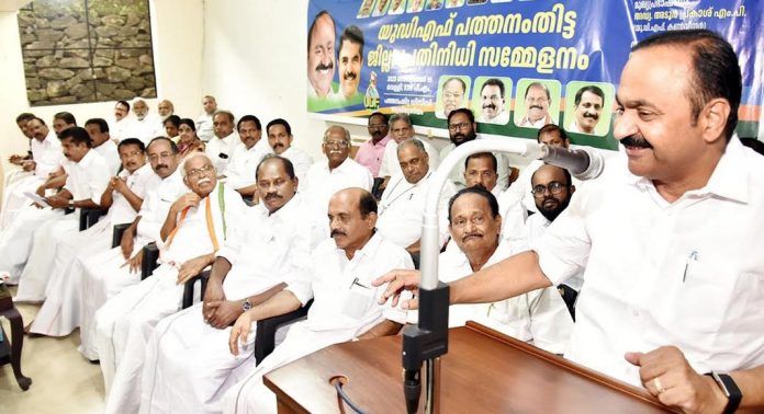 സര്ക്കാരിന്റെ വികസന സദസ് പ്രഹസനവും തട്ടിപ്പും : വി.ഡി.സതീശന് സര്ക്കാരിന്റെ വികസന സദസ് പ്രഹസനവും തട്ടിപ്പും : വി.ഡി.സതീശന്