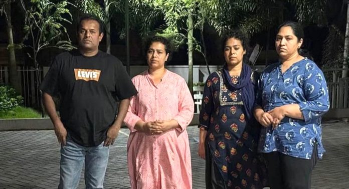 300 കോടിയുടെ നാനോ എക്സൽ മണി ചെയിൻ തട്ടിപ്പ് ; മുഖ്യപ്രതികൾ പിടിയിൽ 300 കോടിയുടെ നാനോ എക്സൽ മണി ചെയിൻ തട്ടിപ്പ് ; മുഖ്യപ്രതികൾ പിടിയിൽ