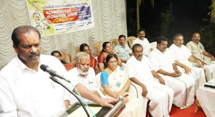 വള്ളിക്കോട് പഞ്ചായത്തിലെ മൂർത്തിമുരുപ്പ് ഉന്നതിയിൽ പൂർത്തീകരിച്ച കുടിവെള്ള പദ്ധതിയും അംബേദ്കർ ഗ്രാമം പദ്ധതിയും മന്ത്രി ഒ ആർ കേളു ഉദ്ഘാടനം ചെയ്തു വള്ളിക്കോട് പഞ്ചായത്തിലെ മൂർത്തിമുരുപ്പ് ഉന്നതിയിൽ പൂർത്തീകരിച്ച കുടിവെള്ള പദ്ധതിയും അംബേദ്കർ ഗ്രാമം പദ്ധതിയും മന്ത്രി ഒ ആർ കേളു ഉദ്ഘാടനം ചെയ്തു
