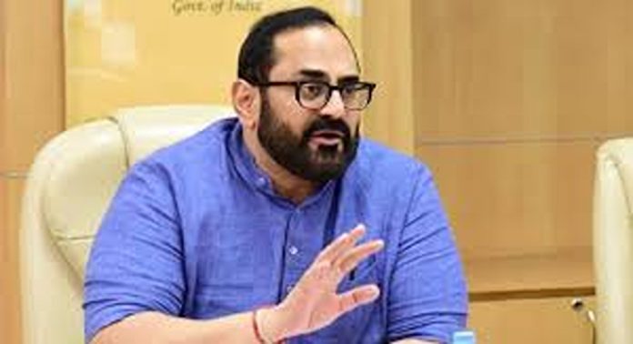 കളമശ്ശേരി സ്ഫോടനം ; രാജീവ് ചന്ദ്രശേഖറിനെതിരെ കൂടുതലന്വേഷണത്തിന് ഇന്റര്പോളിന്റെ സഹായംതേടാന് സര്ക്കാര് അനുമതിനല്കി കളമശ്ശേരി സ്ഫോടനം ; രാജീവ് ചന്ദ്രശേഖറിനെതിരെ കൂടുതലന്വേഷണത്തിന് ഇന്റര്പോളിന്റെ സഹായംതേടാന് സര്ക്കാര് അനുമതിനല്കി