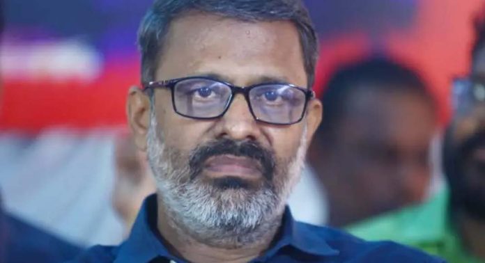 പിഷാരടി തോൽക്കണമെന്ന് ഏറ്റവും കൂടുതൽ ആഗ്രഹിക്കുന്നത് ഷാഫിയാണെന്ന് ഇ എൻ സുരേഷ് ബാബു പിഷാരടി തോൽക്കണമെന്ന് ഏറ്റവും കൂടുതൽ ആഗ്രഹിക്കുന്നത് ഷാഫിയാണെന്ന് ഇ എൻ സുരേഷ് ബാബു
