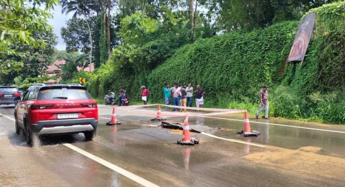 പുനലൂർ മൂവാറ്റുപുഴ സംസ്ഥാന പാതയില് നാശനഷ്ടം ഉണ്ടാക്കിയ സ്വകാര്യ കമ്പനിക്കെതിരെ നടപടി സ്വീകരിക്കണമെന്ന് അഡ്വ. പ്രമോദ് നാരായണൻ പുനലൂർ മൂവാറ്റുപുഴ സംസ്ഥാന പാതയില് നാശനഷ്ടം ഉണ്ടാക്കിയ സ്വകാര്യ കമ്പനിക്കെതിരെ നടപടി സ്വീകരിക്കണമെന്ന് അഡ്വ. പ്രമോദ് നാരായണൻ