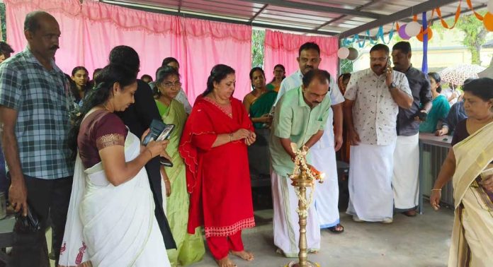 തോട്ടക്കോണം ഗവ. ഹയര് സെക്കന്ഡറി സ്കൂളില് മാ കെയര് സെന്റര് പ്രവര്ത്തനമാരംഭിച്ചു തോട്ടക്കോണം ഗവ. ഹയര് സെക്കന്ഡറി സ്കൂളില് മാ കെയര് സെന്റര് പ്രവര്ത്തനമാരംഭിച്ചു