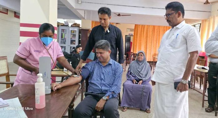 ‘നിങ്ങളുടെ ആരോഗ്യം ഞങ്ങളുടെ ലക്ഷ്യം’ ; തിരുവല്ല ബാർ അസോസിയേഷന്റെ മെഡിക്കൽ ക്യാമ്പ് ‘നിങ്ങളുടെ ആരോഗ്യം ഞങ്ങളുടെ ലക്ഷ്യം’ ; തിരുവല്ല ബാർ അസോസിയേഷന്റെ മെഡിക്കൽ ക്യാമ്പ്