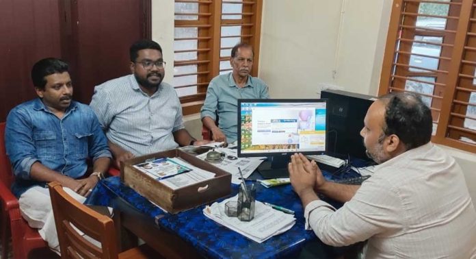 നിർമ്മാണ പ്രവർത്തനങ്ങൾ മുടങ്ങിക്കിടന്ന പാലച്ചുവട് നരിക്കുഴി റോഡിന്റെ നിർമ്മാണം ഉടൻ തന്നെ പുനരാരംഭിക്കണം നിർമ്മാണ പ്രവർത്തനങ്ങൾ മുടങ്ങിക്കിടന്ന പാലച്ചുവട് നരിക്കുഴി റോഡിന്റെ നിർമ്മാണം ഉടൻ തന്നെ പുനരാരംഭിക്കണം