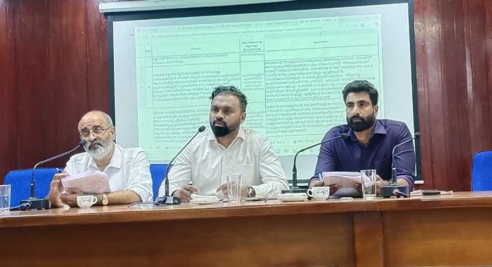 പരുമല ആശുപത്രി ജംഗ്ഷനിലെ വെള്ളക്കെട്ട് അടിയന്തിരമായി പരിഹരിക്കണം : മാത്യു ടി തോമസ് എംഎല്എ പരുമല ആശുപത്രി ജംഗ്ഷനിലെ വെള്ളക്കെട്ട് അടിയന്തിരമായി പരിഹരിക്കണം : മാത്യു ടി തോമസ് എംഎല്എ