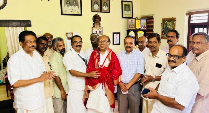 കേരള കോൺഗ്രസ് എം സംസ്കാരവേദി പ്രൊഫ. ജോസ് പാറക്കടവിലിനെ ആദരിച്ചു കേരള കോൺഗ്രസ് എം സംസ്കാരവേദി പ്രൊഫ. ജോസ് പാറക്കടവിലിനെ ആദരിച്ചു