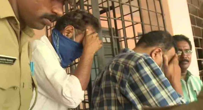 ഡേറ്റിംഗ് ആപ്പ് വഴി പരിചയപ്പെട്ട് 16 വയസുകാരനെ പീഡിപ്പിച്ച സംഭവത്തിൽ ഒരാൾ കൂടി പിടിയിൽ ഡേറ്റിംഗ് ആപ്പ് വഴി പരിചയപ്പെട്ട് 16 വയസുകാരനെ പീഡിപ്പിച്ച സംഭവത്തിൽ ഒരാൾ കൂടി പിടിയിൽ